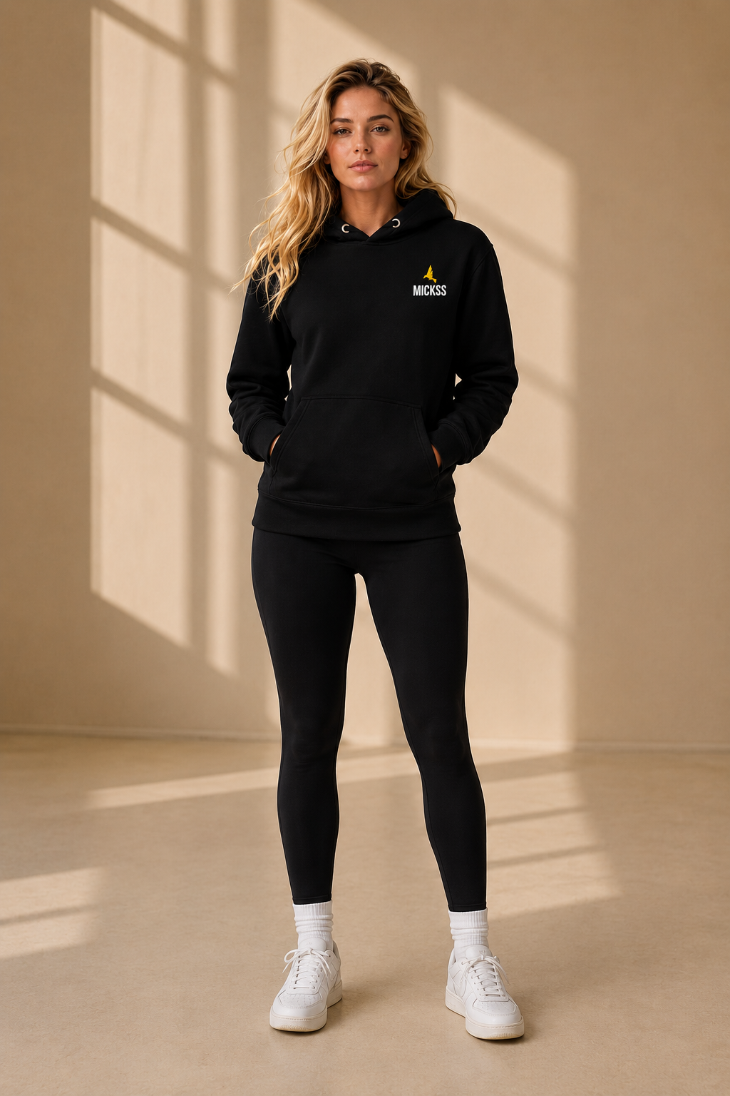 Premium Hoodie voor Dames – Zwart
