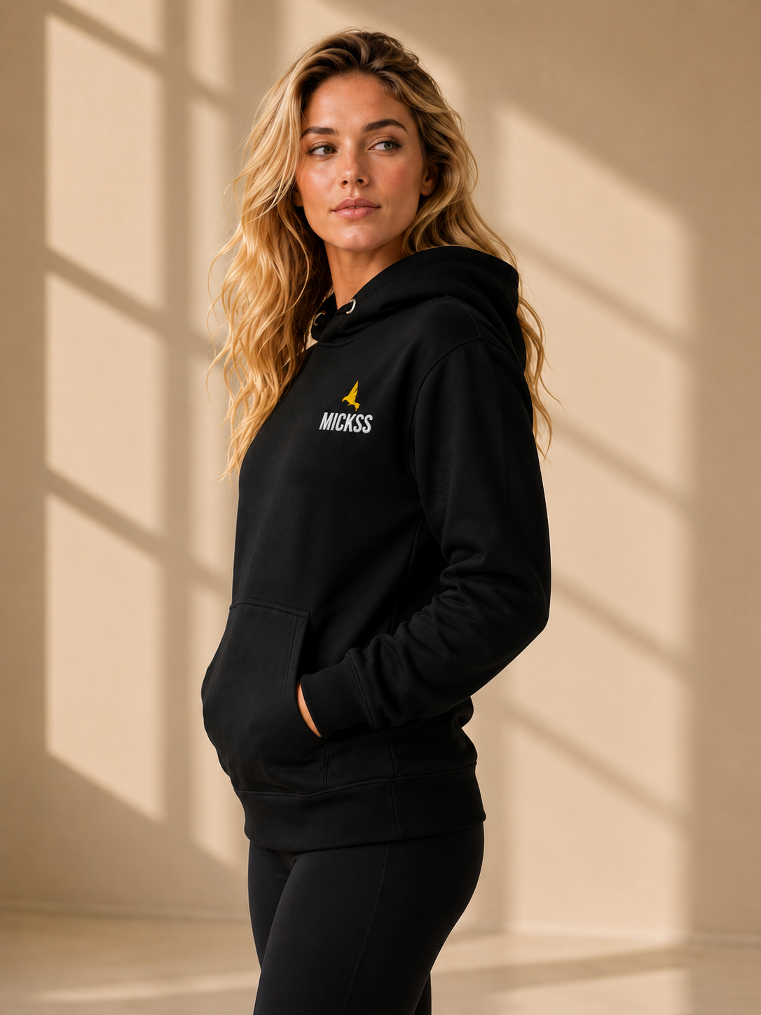 Premium Hoodie voor Dames – Zwart